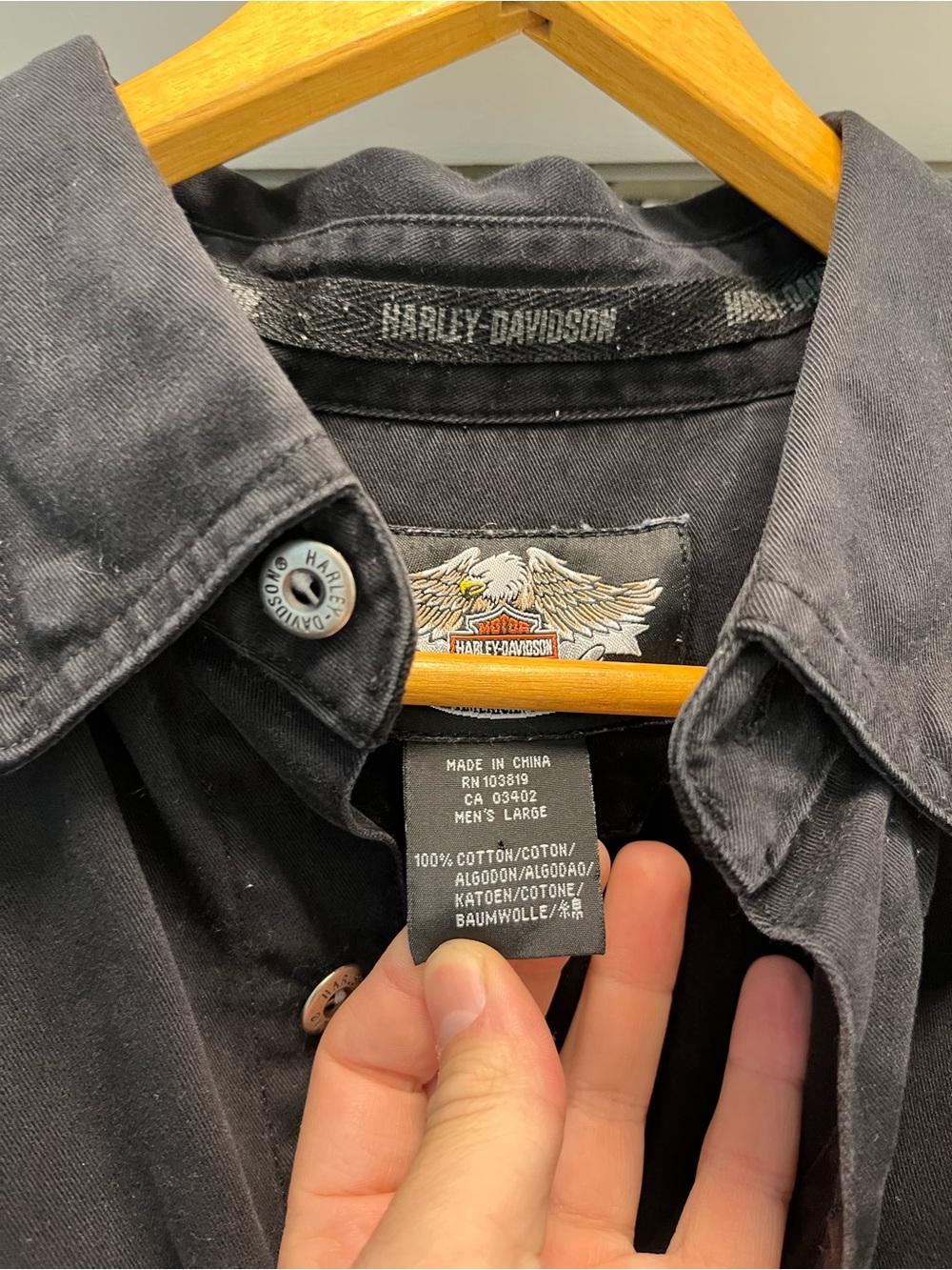 Harley-Davidson Black Long-Sleeve Button-Down Shirt with Chest Logo - Picture 5 of 12